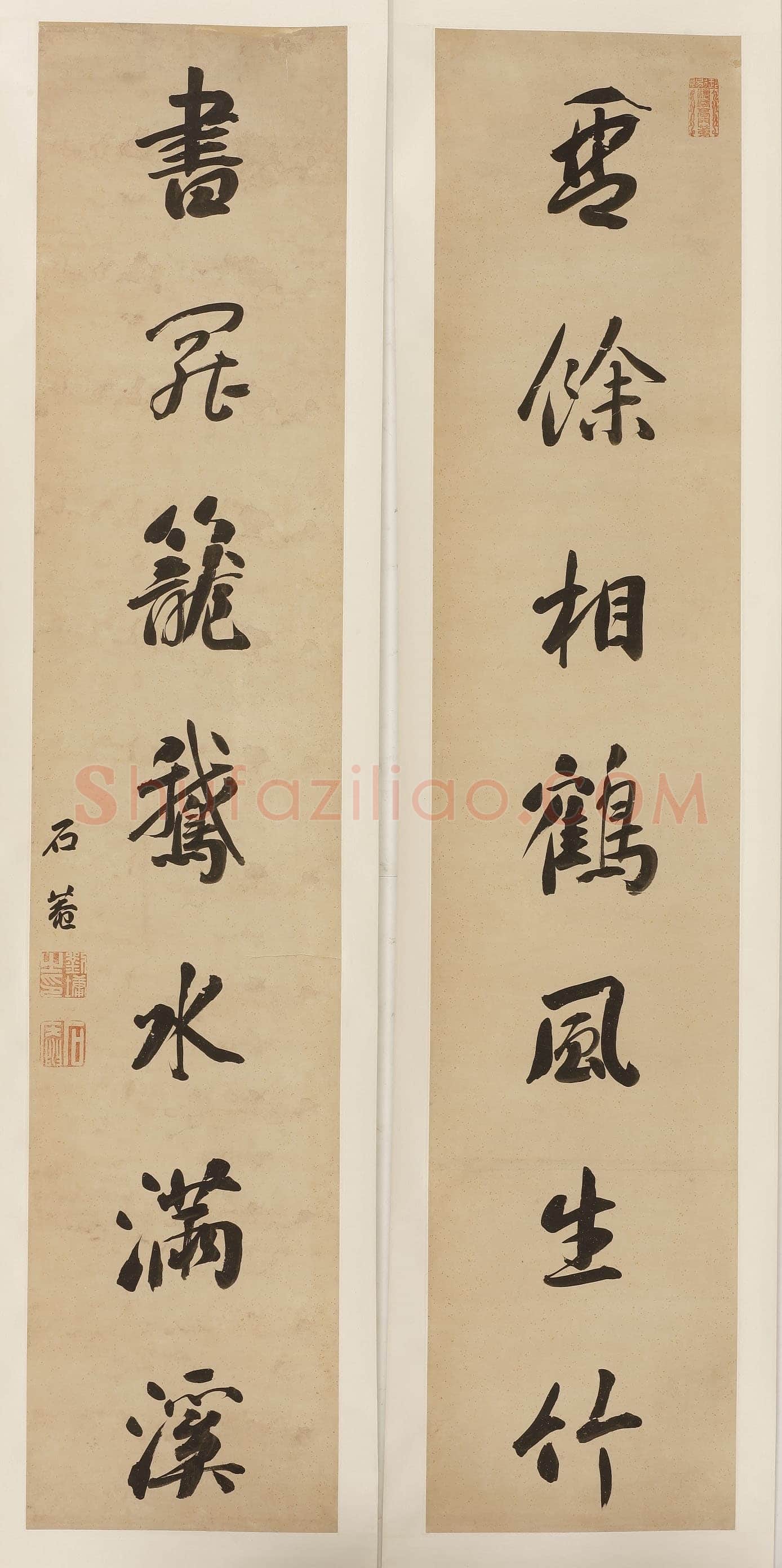 刘墉《行书琴馀书罢七言联》115×26cm×2 无锡博物院藏
