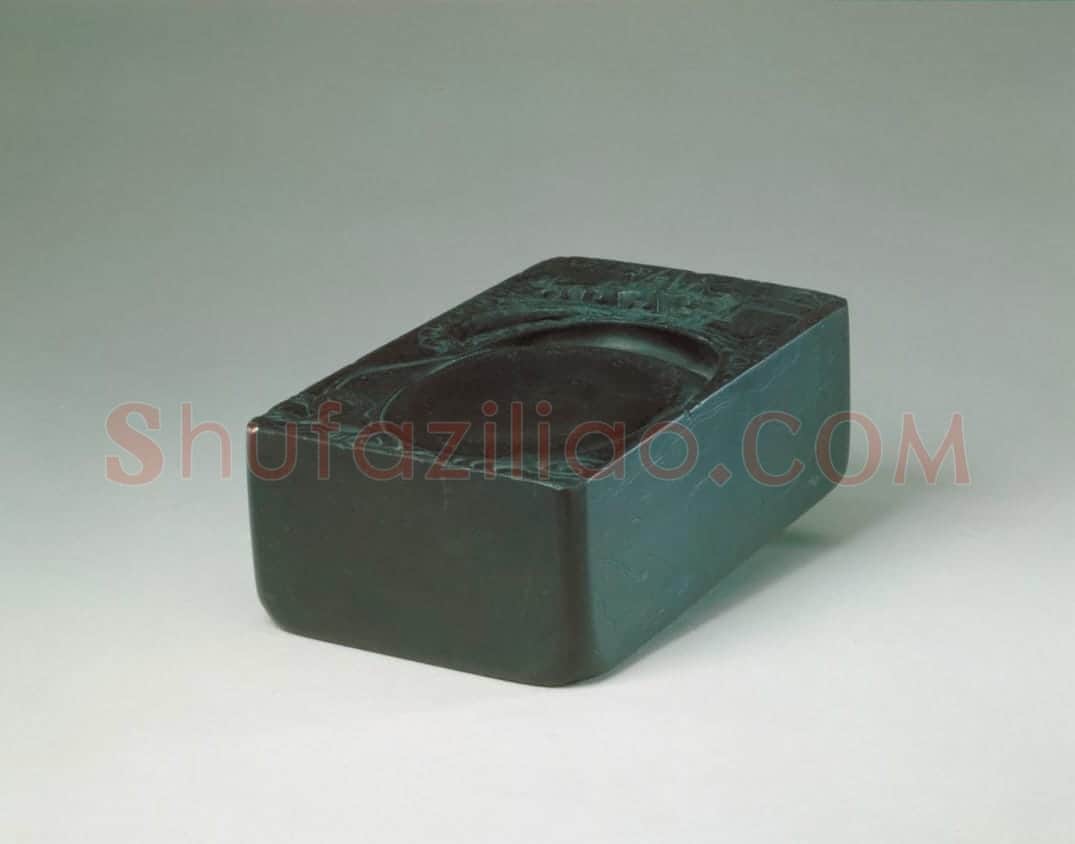 端石雕蟾纹砚 | 故宫文房用品藏品