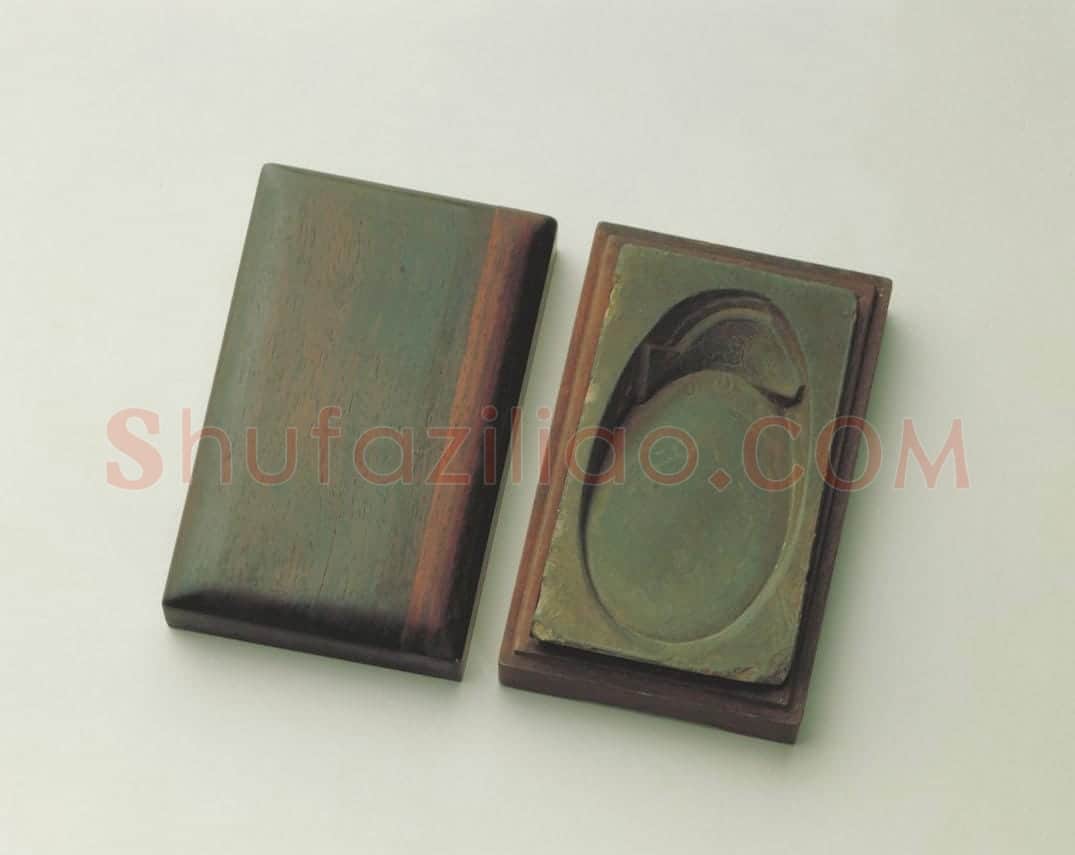 青石雕鱼纹砚 | 故宫文房用品藏品