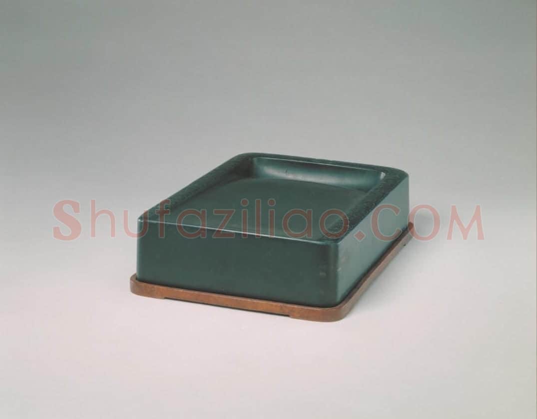 歙石螭边长方砚 | 故宫文房用品藏品