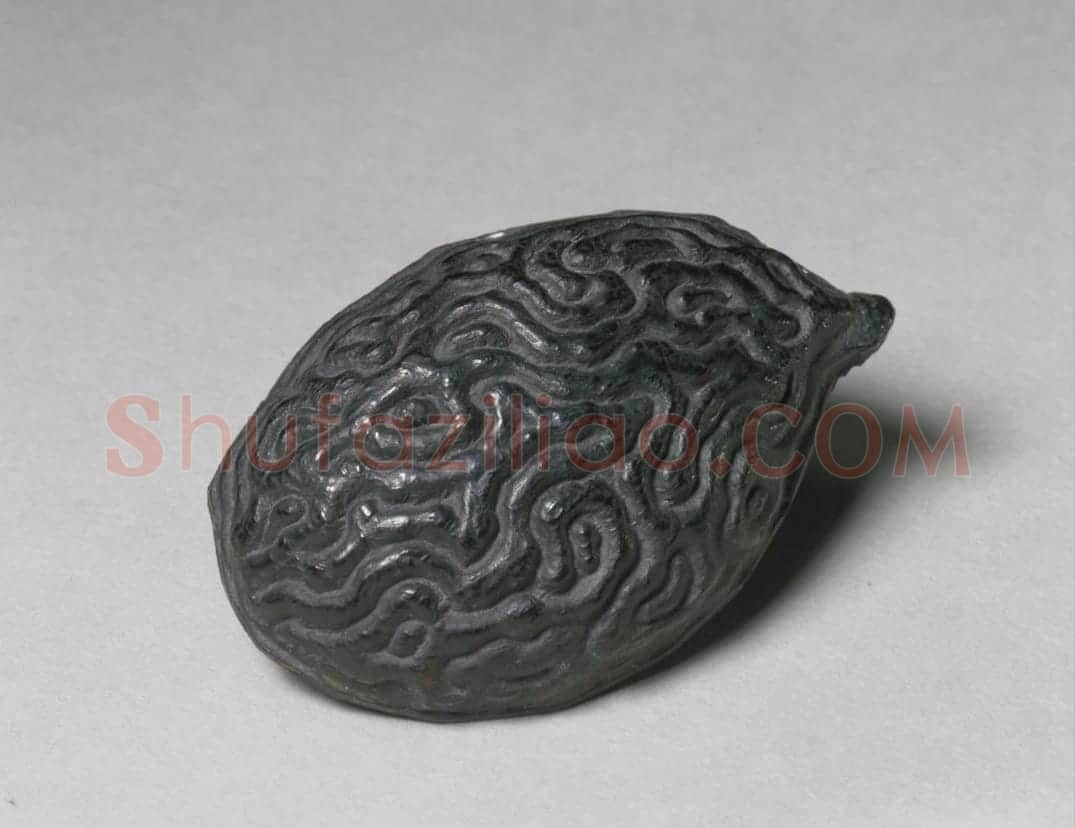 罗小华半桃核式墨 | 故宫文房用品藏品